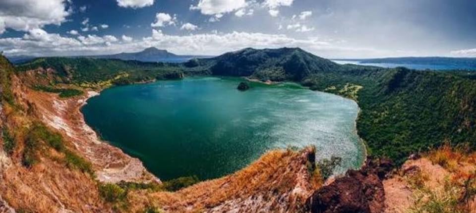 Taal Volcano + Fantasy World - Hiking / Mountain Climbing Itineraries ...